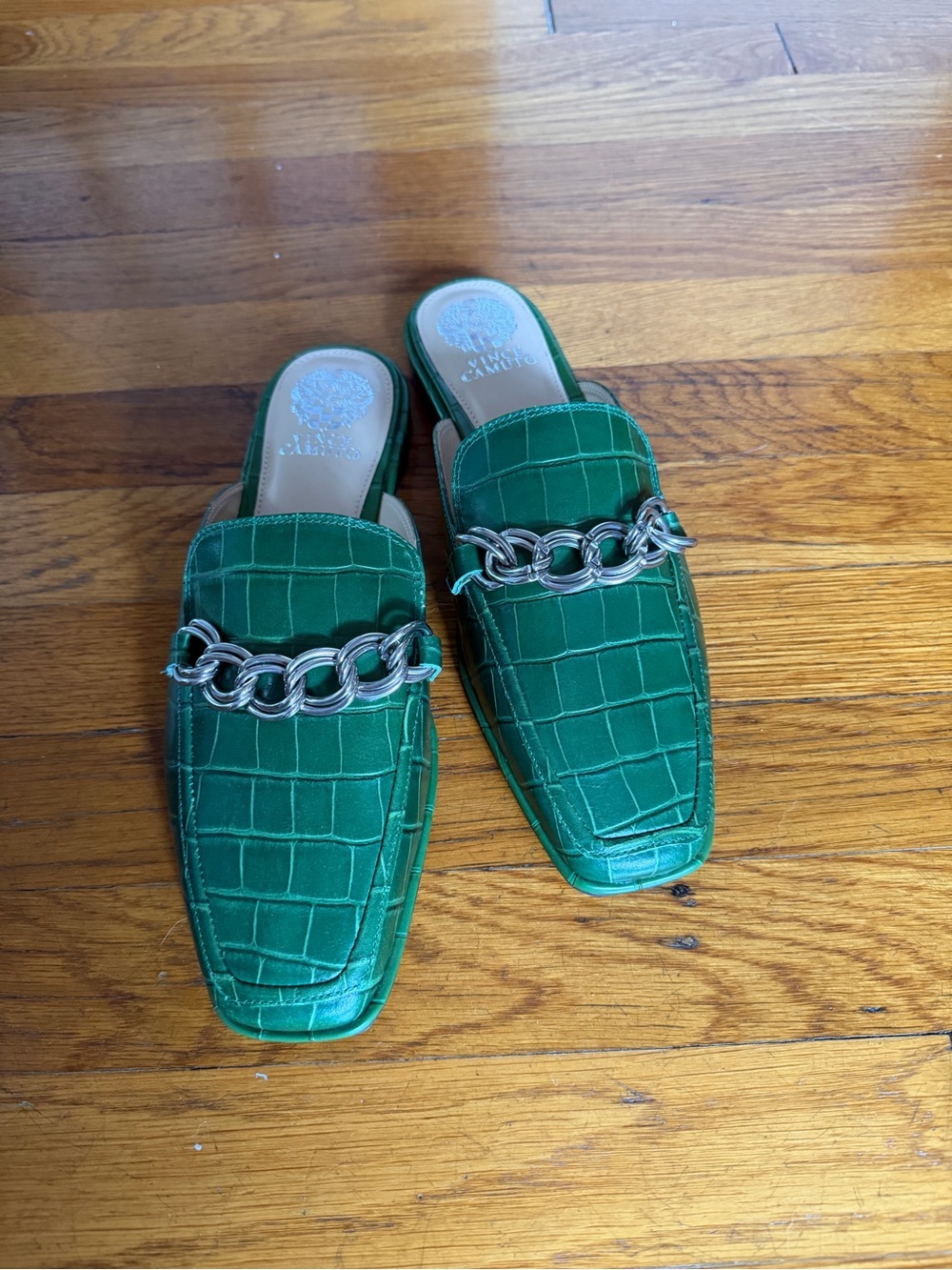 Vince Camuto Green Croc-Embossed Chain Mule Slides